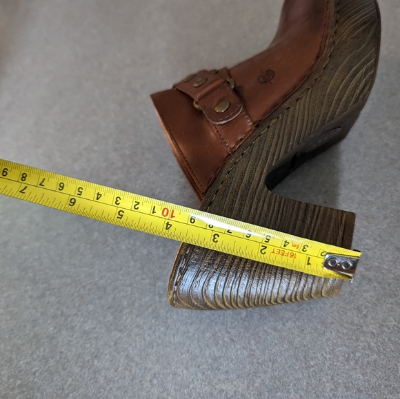 Born gold studded strap brown clogs - Picture 12 of 12